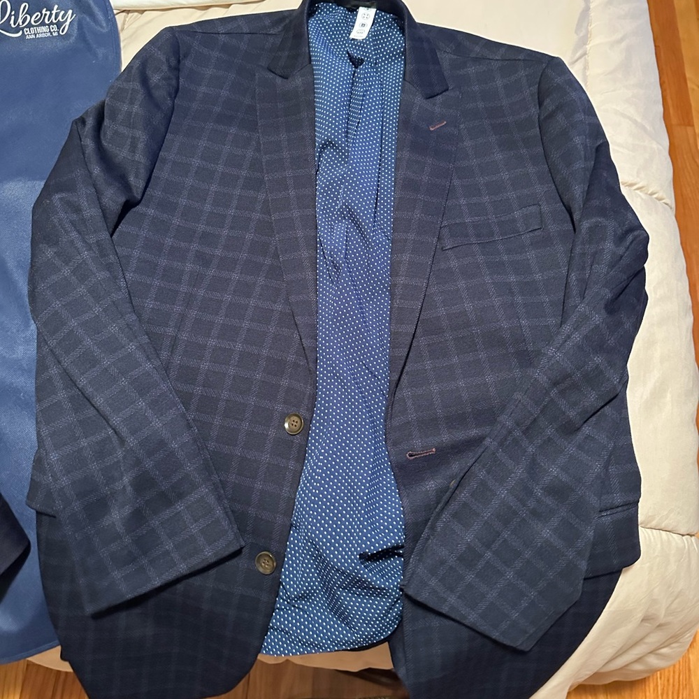 STATE + LIBERTY BRAND NEW SUIT - JACKET (SIZE 44) - PANTS - SIZE 40